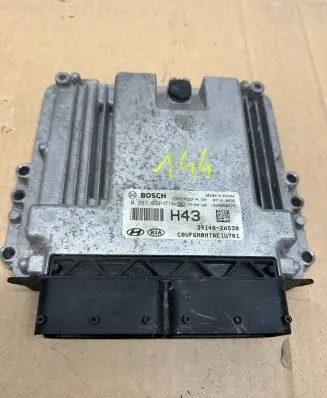Hyundai i40 Engine control unit/module 391402A530 0281031716