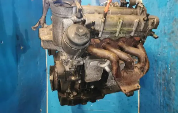 Volkswagen Touran I Engine 03C103358F 03C103475