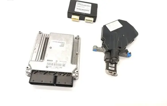 BMW 5 E60 E61 Engine ECU kit and lock set 7803369 170116385 0281013500