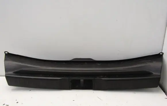 Suzuki Vitara (LY) Trunk/boot sill cover protection 7619154P0