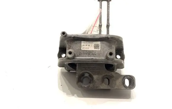 Volkswagen PASSAT B8 Engine mount vacuum valve 3Q0199262J
