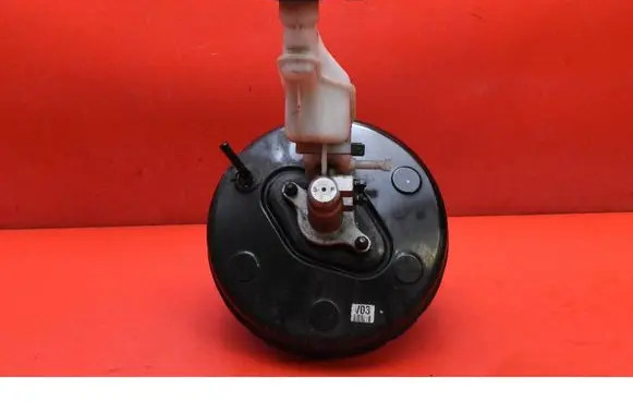 Hyundai i40 Brake booster 585003Z100