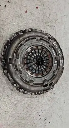 Volkswagen Golf VI Pressure plate 03L141025
