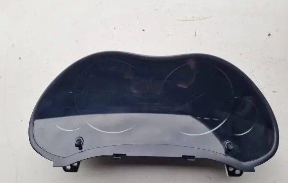Toyota Avensis T270 Speedometer (instrument cluster) 83800-05532