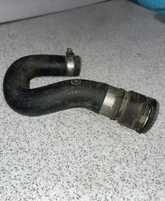 BMW 5 E39 Engine coolant pipe/hose 11532247879
