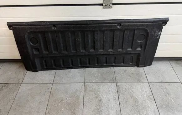 Volkswagen Amarok II Tailgate trim 