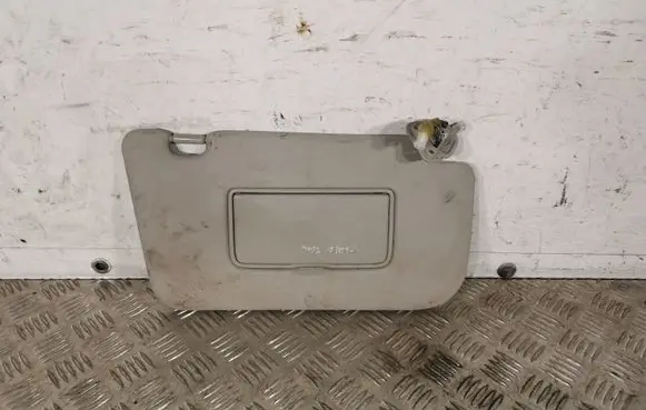 Nissan X-Trail T32 Sun visor