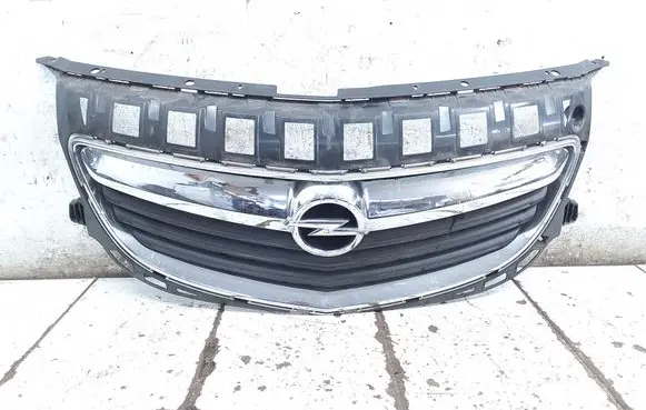 Opel Insignia A Front bumper upper radiator grill 13475242 906200026
