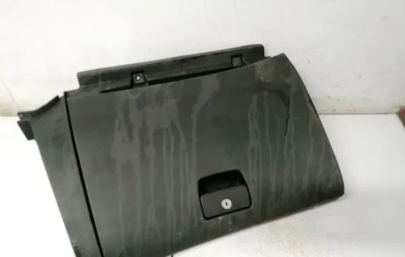 Chevrolet Cruze Glove box 96985561