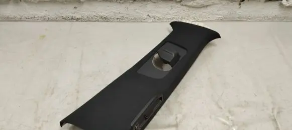 (B) pillar trim (top)