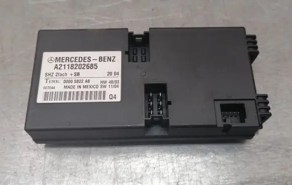Mercedes-Benz E W211 Seat control module A2118202685