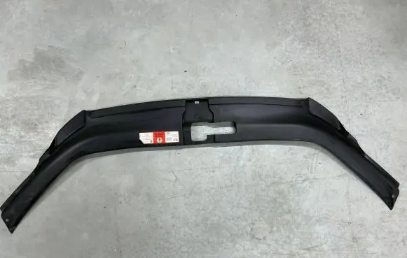 Audi Q7 4L Radiator trim 4L0807081