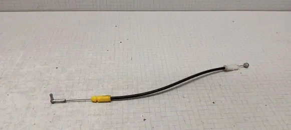 Mitsubishi Outlander Loading door cable line 