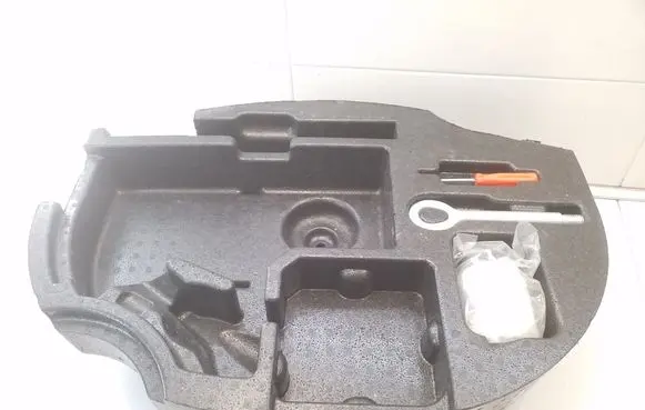 Opel Ampera- E Tool set 42403545