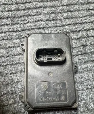 Audi A4 S4 B8 8K Headlight ballast module Xenon 8U0941329 01011440AE 74696000A