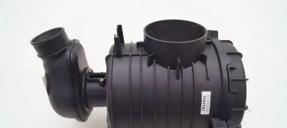 Isuzu N Series Air filter box