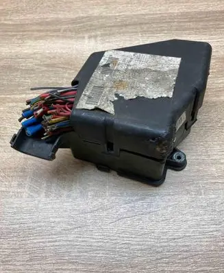 Audi A4 S4 B5 8D Fuse module 5D1941824
