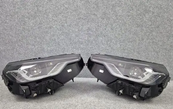 BMW 2 G42 Headlights/headlamps set 80836536