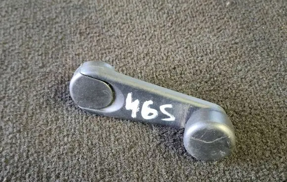 BMW 3 E46 Rear door window winding handle 