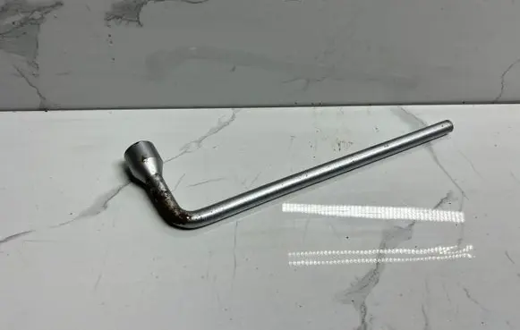 BMW 5 GT F07 Wheel nut wrench 1205810246