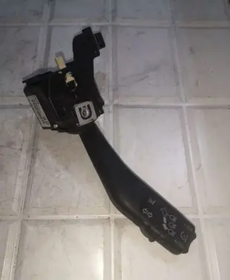 Volkswagen Golf VI Indicator stalk 1K0953513G