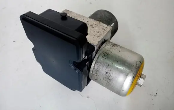 Renault Zoe ABS Pump 472103058R