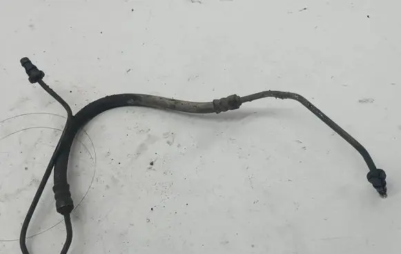 Volkswagen Golf V Clutch pipe/line 