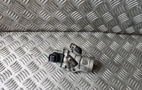 Toyota Previa (XR30, XR40) II EGR valve
