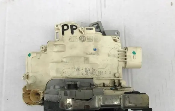 Audi A5 8T 8F Front door lock 8J2837016A