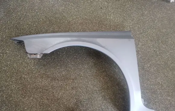 Renault Laguna II Fender 8200129520