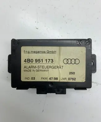 Audi A6 S6 C5 4B Alarm control unit/module 4B0951173