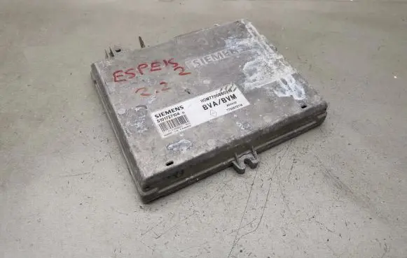 Renault Laguna I Engine control unit/module 7700860316 7700873714 S101727104Q