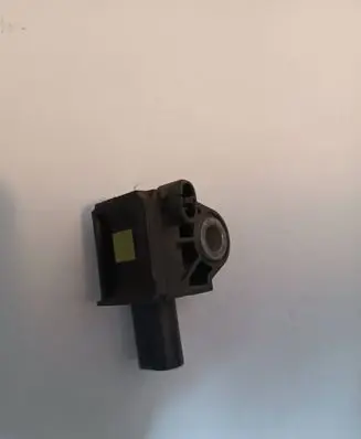 BMW X5 F15 Airbag deployment crash/impact sensor 9196043