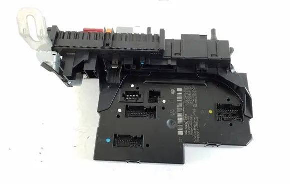 Mercedes-Benz E W212 Fuse module A2129060805
