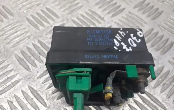 Peugeot 307 Window wiper relay 96399I2580