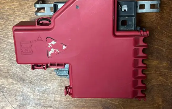 Renault Zoe Fuse box set 243458839R