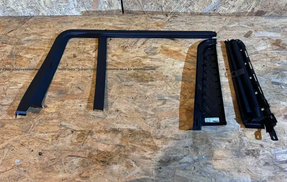 Mercedes-Benz GLS X166 Rear door window curtain/sunshade A1668100901