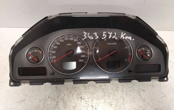 Volvo V70 Speedometer (instrument cluster) 30682277 8602885 69594220T