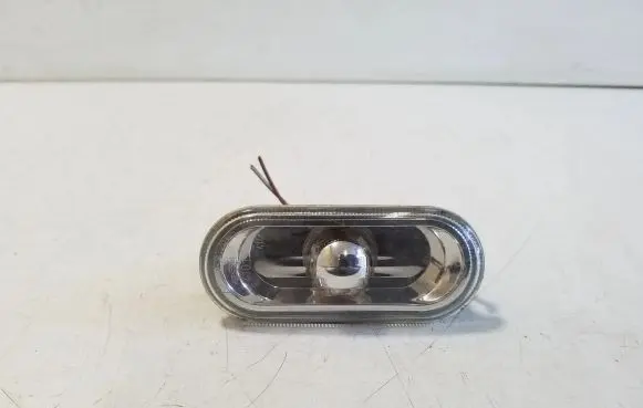 Volkswagen Golf IV Front fender indicator light 1J0949117