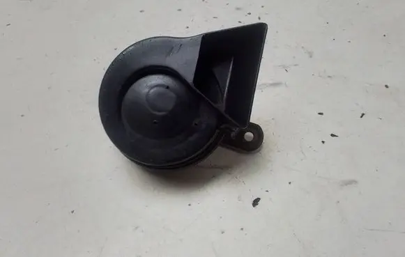 Audi A4 S4 B7 8E 8H Horn signal 007728 A28657625 E1000233