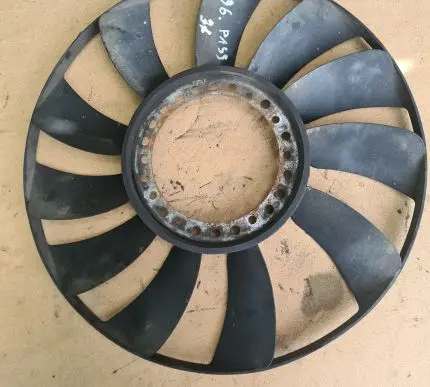 Volkswagen PASSAT B5.5 Fan impeller 058121301B 058121301