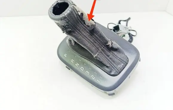 Volvo S80 Gear shifter surround trim plastic 21705
