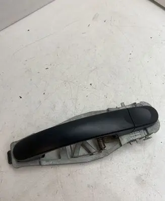 Volkswagen Touran II Rear door exterior handle 1T0837886B