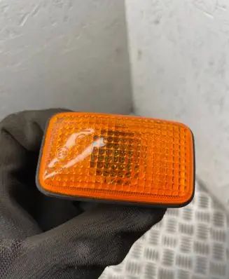Nissan X-Trail T30 Front fender indicator light 6r019525