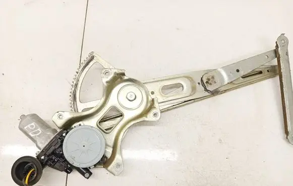 Toyota RAV 4 (XA30) Sliding door window regulator with motor