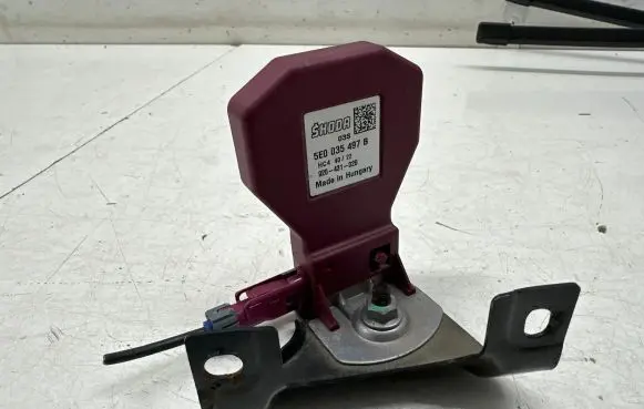 Skoda Kamiq Bluetooth antenna 5E0035497B