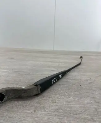 Dodge Caliber Front wiper blade arm