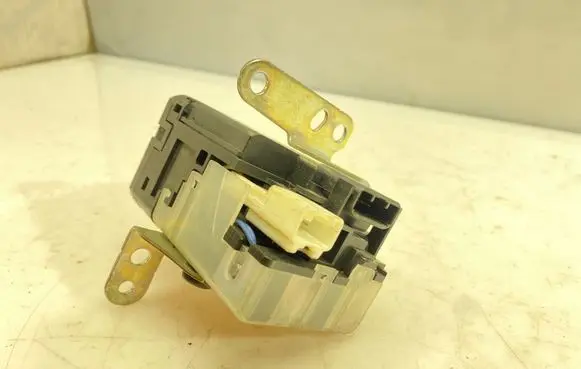 Toyota Corolla Verso E121 Ignition lock 626399000