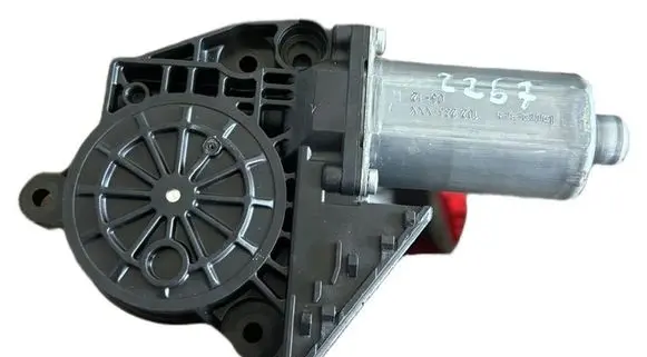 Audi A4 S4 B6 8E 8H Electric power window relay 0130821764 8E1959802B