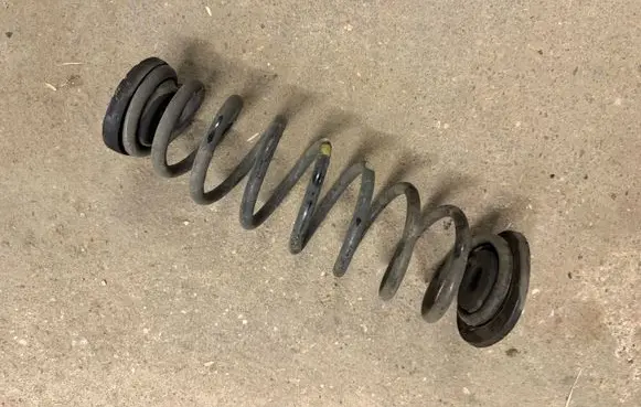 Hyundai i30 Rear coil spring 